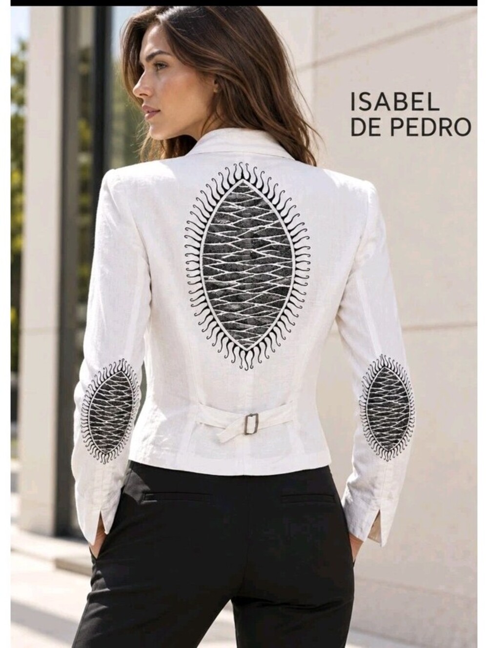 Isabel De Pedro, Black Embroidered, Women's Size US 8 White Cropped Jacket #X